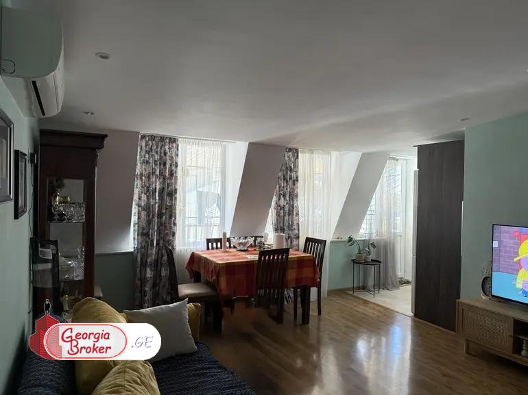 nearly repaired 3-room apartment for sale